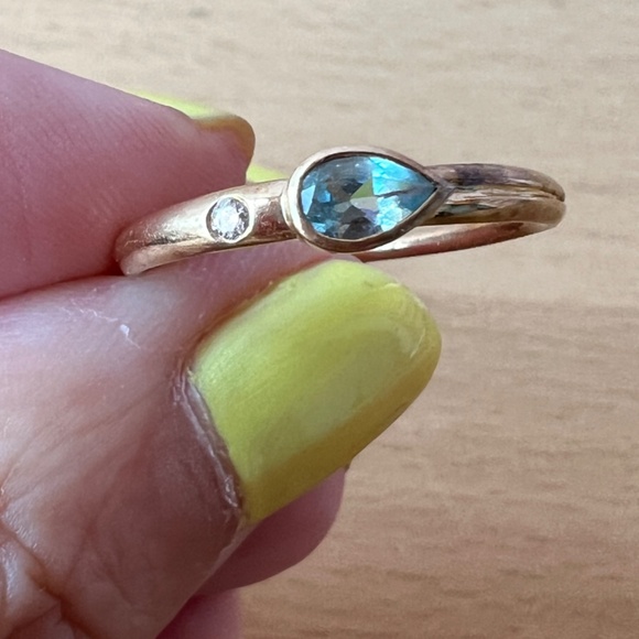 VINTAGE 14K YELLOW GOLD PEAR CUT BLUE TOPAZ DIAMOND BAND RING STACKABLE SLEEK - Picture 11 of 16